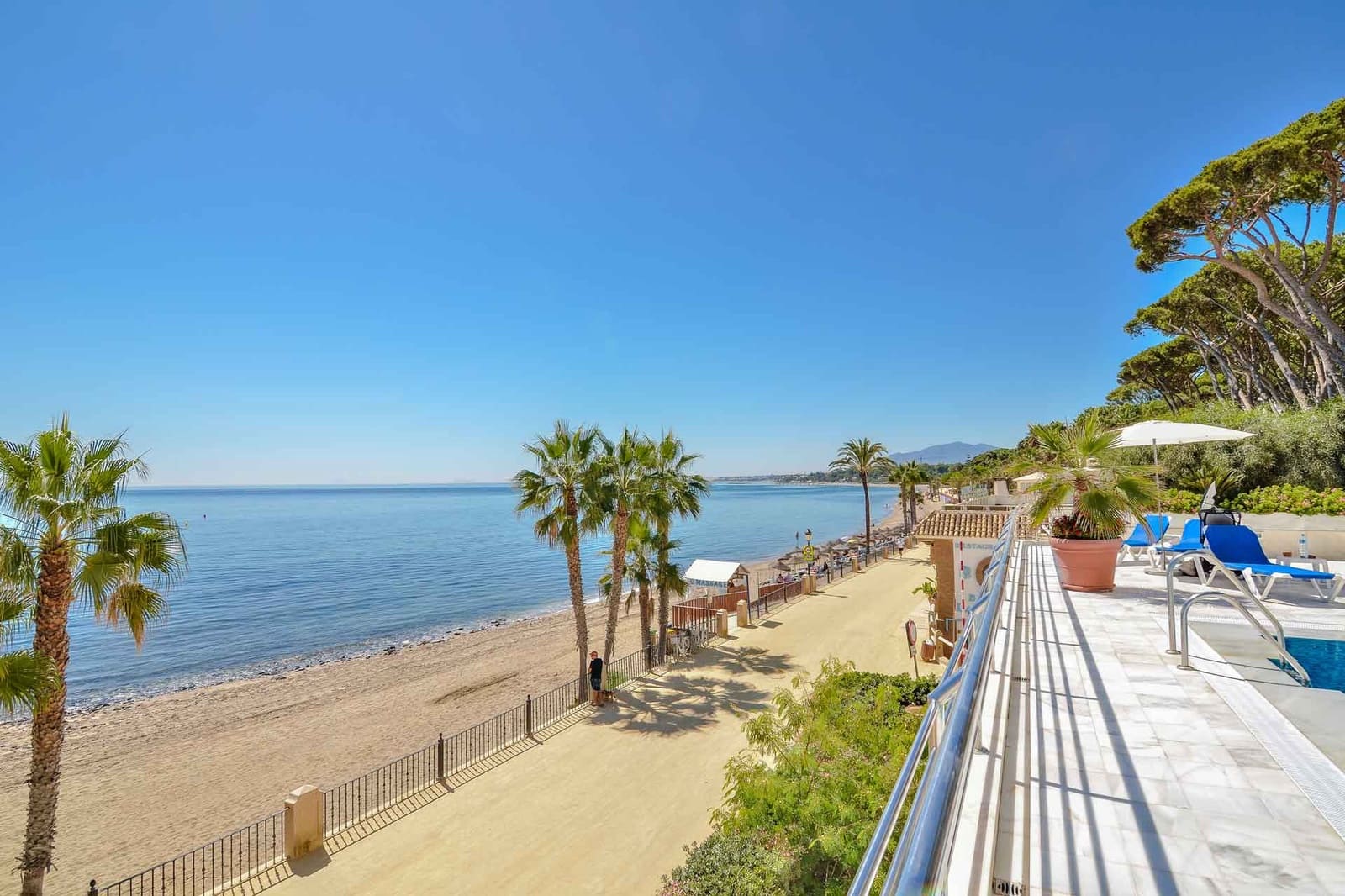 2 bedroom Apartment for sale in Golden Mile with pool - € 1,210,000 (Ref: 9966377)