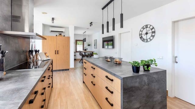 6 camera da letto Villa in vendita in Centro, Estepona con piscina - 2.390.000 € (Rif: 9966378)