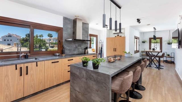 6 camera da letto Villa in vendita in Centro, Estepona con piscina - 2.390.000 € (Rif: 9966378)