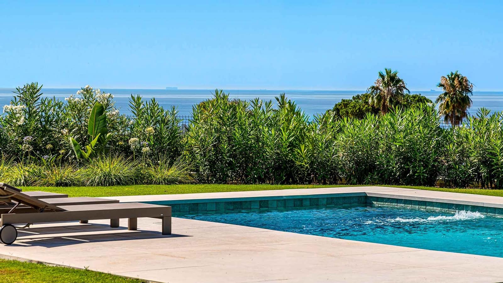 5 bedroom Villa for sale in Marbella with pool - € 3,895,000 (Ref: 9977032)