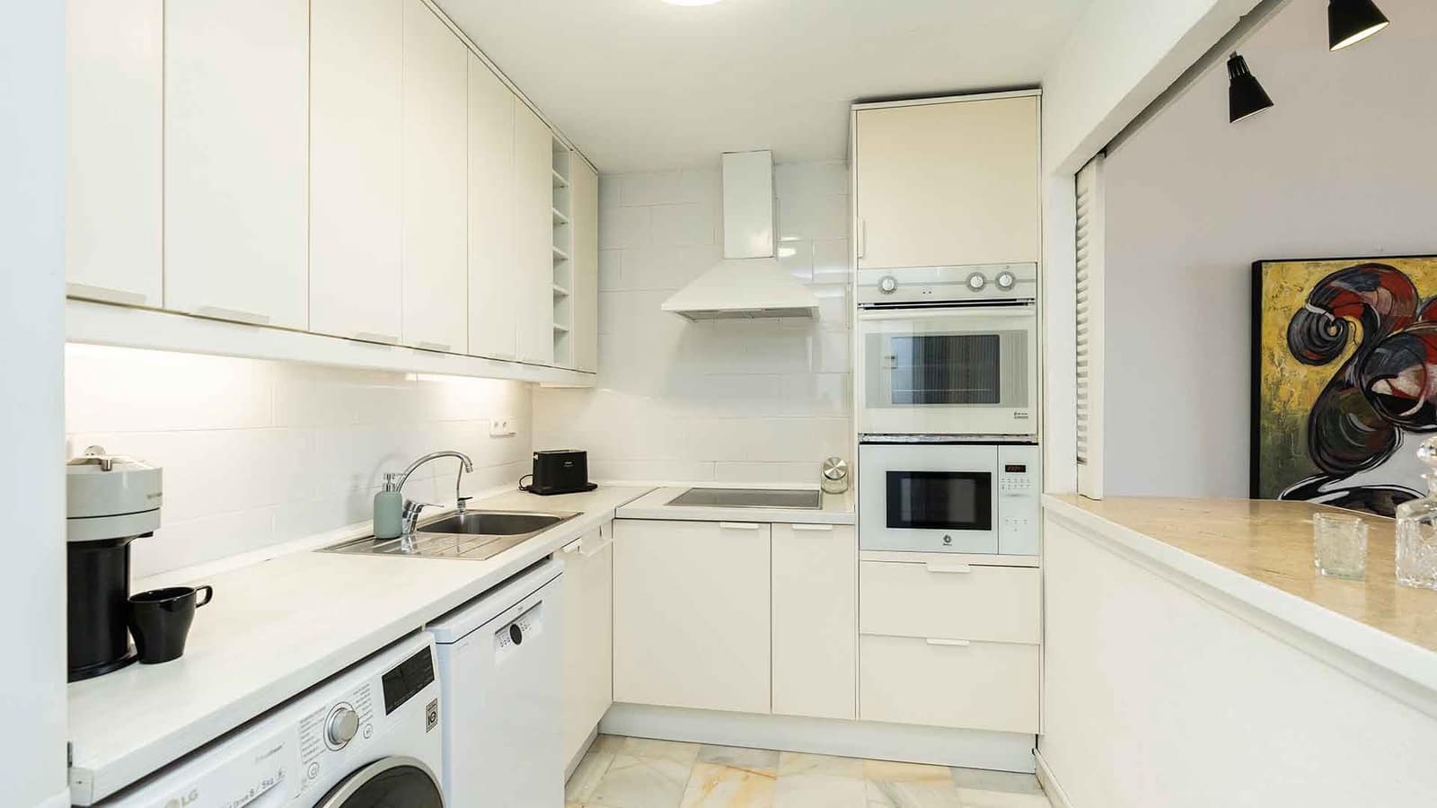 1 soverom Leilighet til salgs i Puerto Banus - € 695 000 (Ref: 9978533)