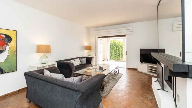 1 soverom Leilighet til salgs i Puerto Banus, Marbella - € 695 000 (Ref: 9978533)