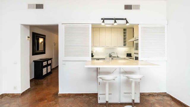 1 soverom Leilighet til salgs i Puerto Banus, Marbella - € 695 000 (Ref: 9978533)