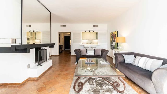 1 soverom Leilighet til salgs i Puerto Banus, Marbella - € 695 000 (Ref: 9978533)