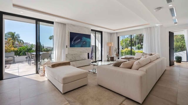 5 soverom Villa til salgs i Nueva Andalucía Centro, Marbella med svømmebasseng - € 3 800 000 (Ref: 9979583)