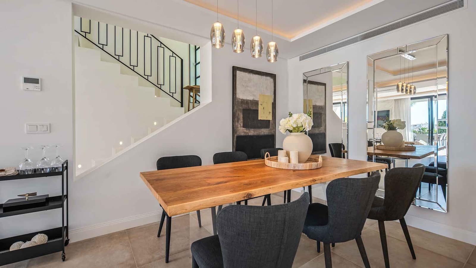 5 bedroom Villa for sale in Nueva Andalucia with pool - € 3,800,000 (Ref: 9979583)