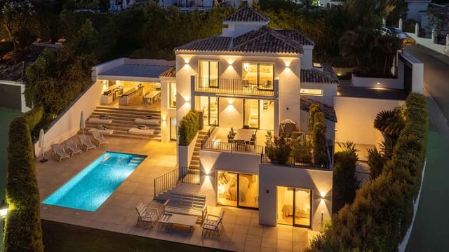 5 soverom Villa til salgs i Nueva Andalucía Centro, Marbella med svømmebasseng - € 3 800 000 (Ref: 9979583)
