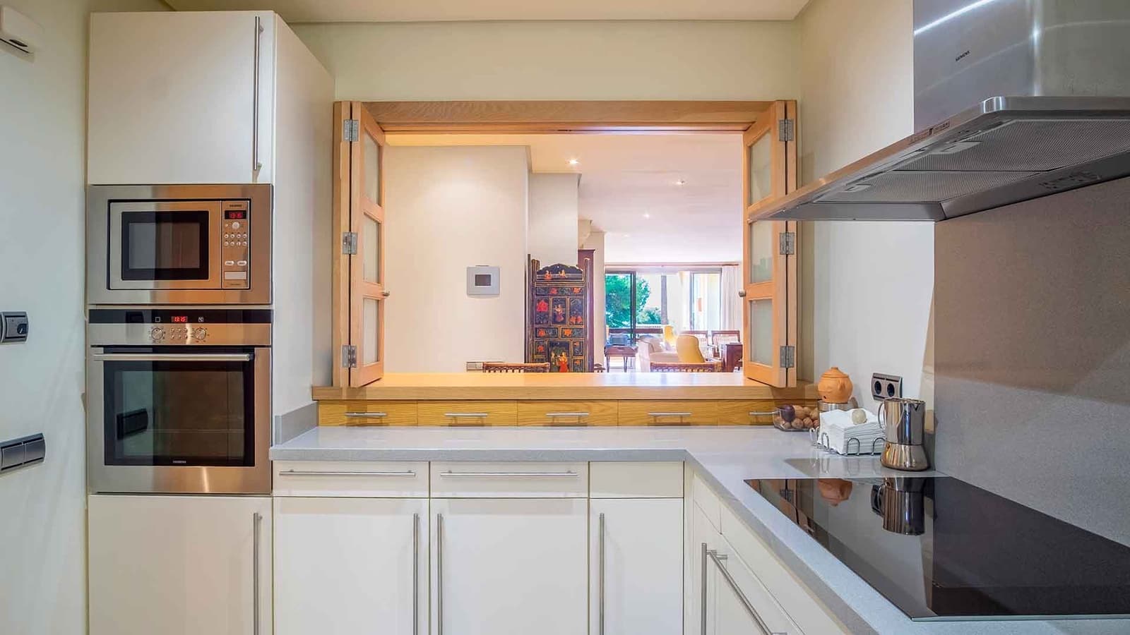 2 bedroom Apartment for sale in Golden Mile with pool - € 1,350,000 (Ref: 9986587)