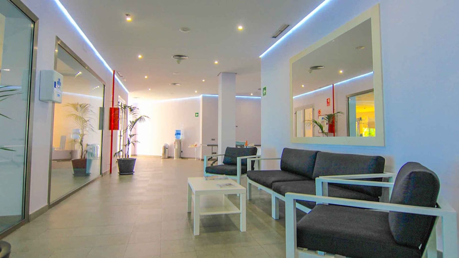 2 bedroom Apartment for sale in Golden Mile with pool - € 1,350,000 (Ref: 9986587)