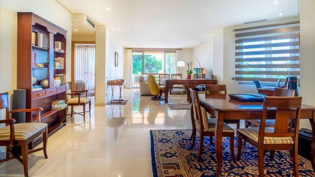 2 soverom Leilighet til salgs i Lomas De Marbella, Marbella med svømmebasseng - € 1 350 000 (Ref: 9986587)