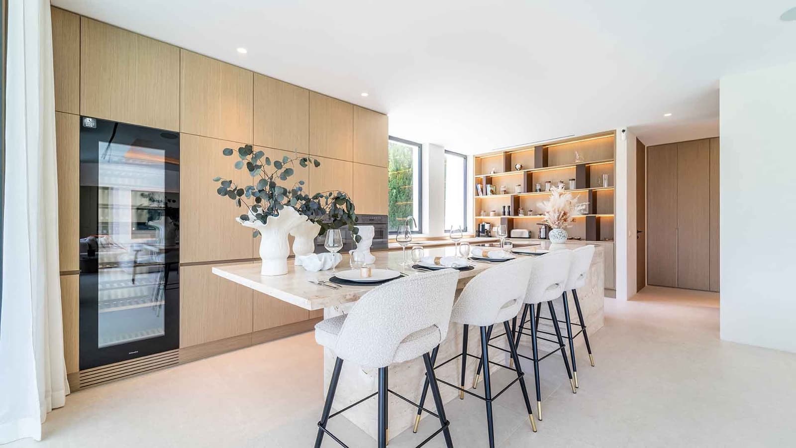 6 makuuhuone Huvila myytävänä paikassa Los Monteros mukana uima-altaan - 8 750 000 € (Ref: 9993967)