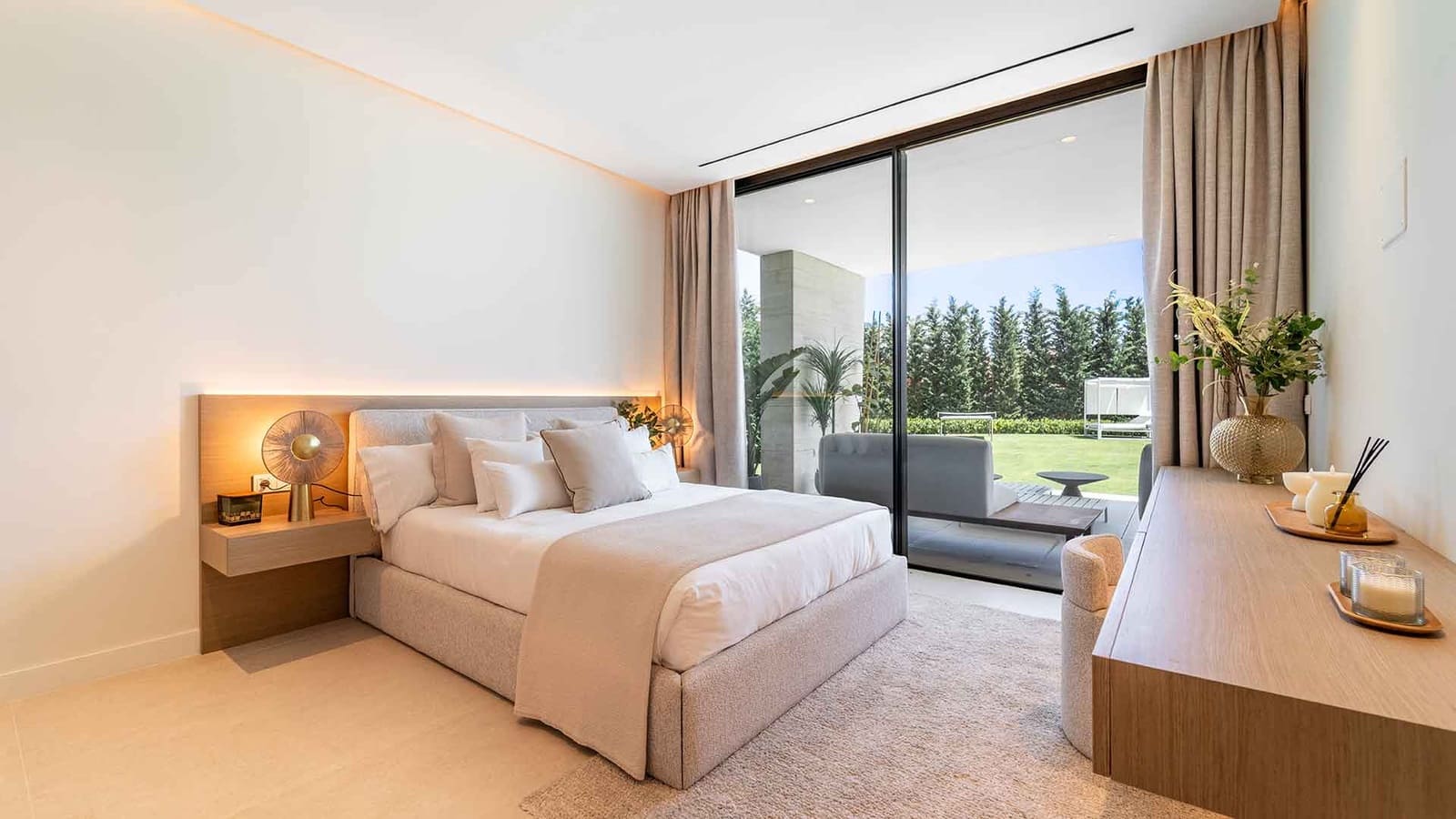 6 makuuhuone Huvila myytävänä paikassa Los Monteros mukana uima-altaan - 8 750 000 € (Ref: 9993967)