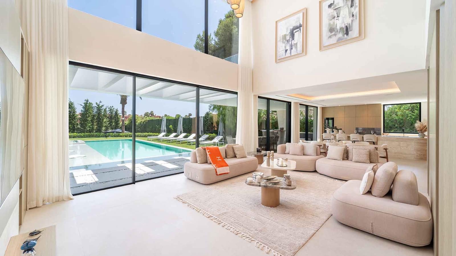 6 makuuhuone Huvila myytävänä paikassa Los Monteros mukana uima-altaan - 8 750 000 € (Ref: 9993967)