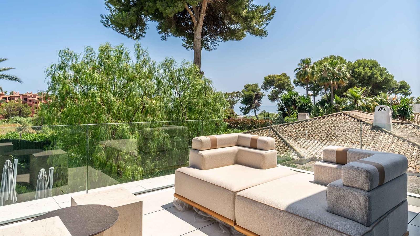 6 makuuhuone Huvila myytävänä paikassa Los Monteros mukana uima-altaan - 8 750 000 € (Ref: 9993967)