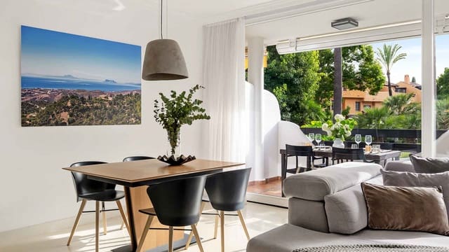 2 soverom Hus til salgs i Lomas De Marbella, Marbella med svømmebasseng - € 1 395 000 (Ref: 9993968)