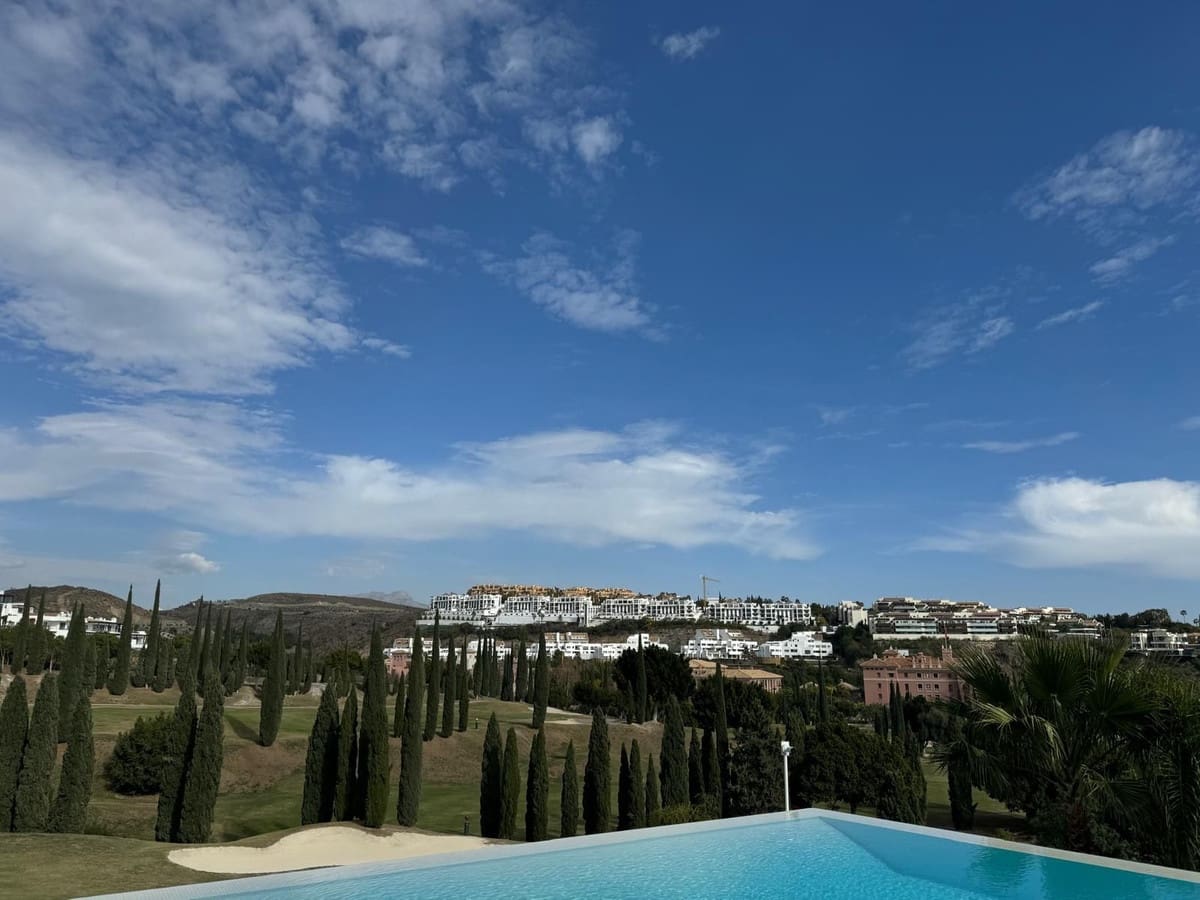 4 soveværelse Villa til salg i Los Flamingos med swimmingpool garage - € 3.890.000 (Ref: 4788459)