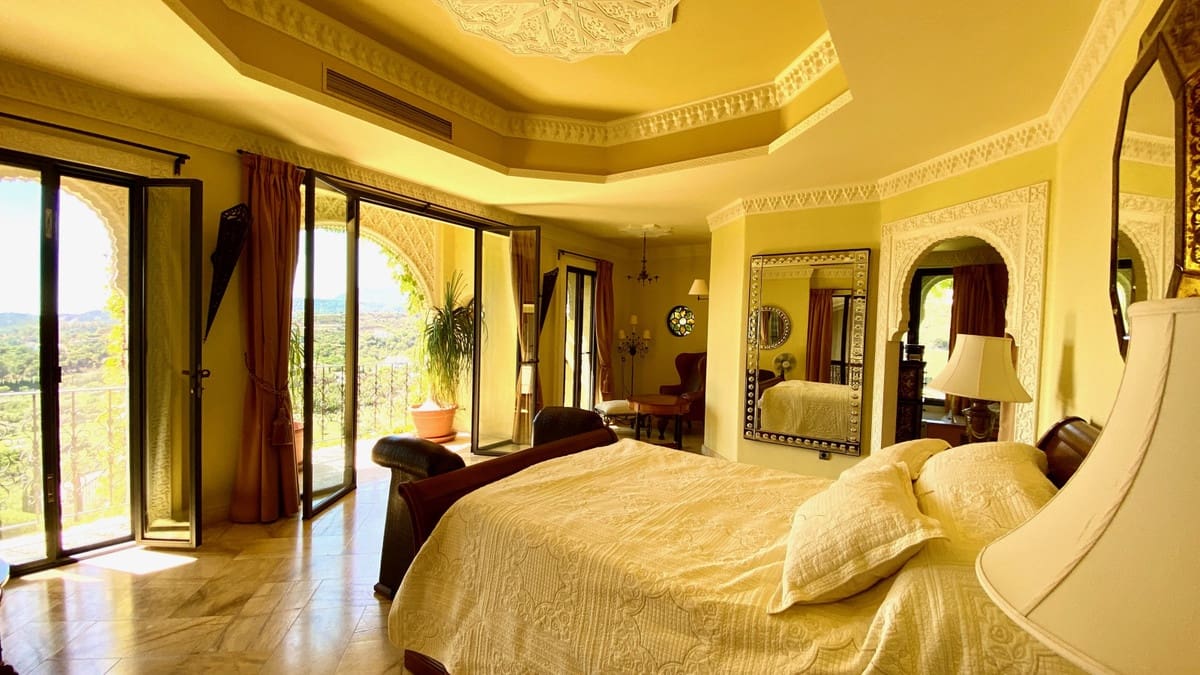 8 sypialnia Willa na sprzedaż w Benahavis - 4 495 000 € (Ref: 6293310)