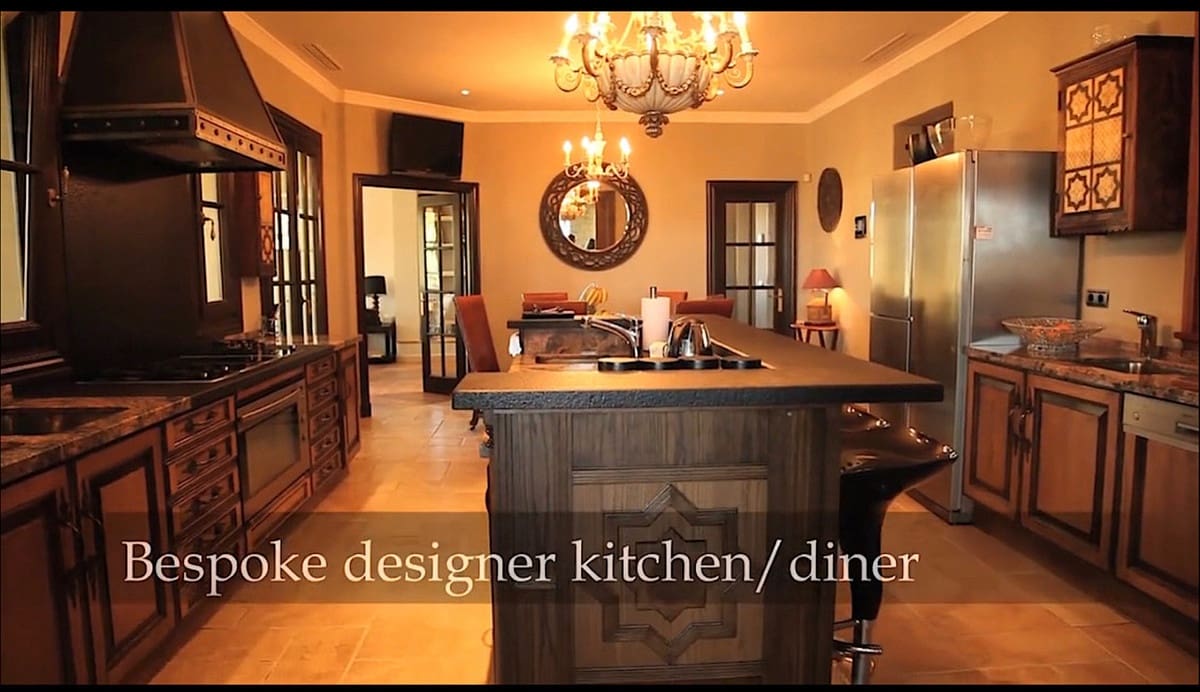 8 sypialnia Willa na sprzedaż w Benahavis - 4 495 000 € (Ref: 6293310)