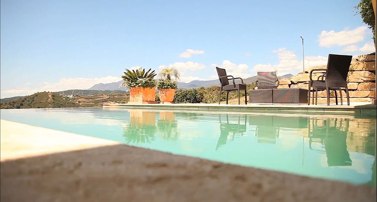 8 sypialnia Willa na sprzedaż w Benahavis - 4 495 000 € (Ref: 6293310)