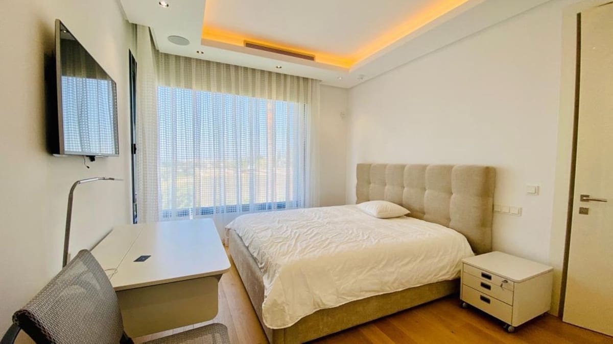 5 slaapkamer Villa voor vakantieverhuur in Los Flamingos met zwembad garage - € 25.000 (Ref: 7282393)