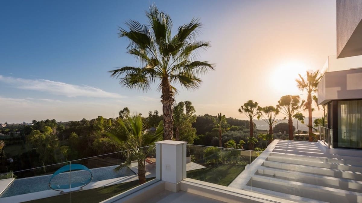 5 slaapkamer Villa voor vakantieverhuur in Los Flamingos met zwembad garage - € 25.000 (Ref: 7282393)