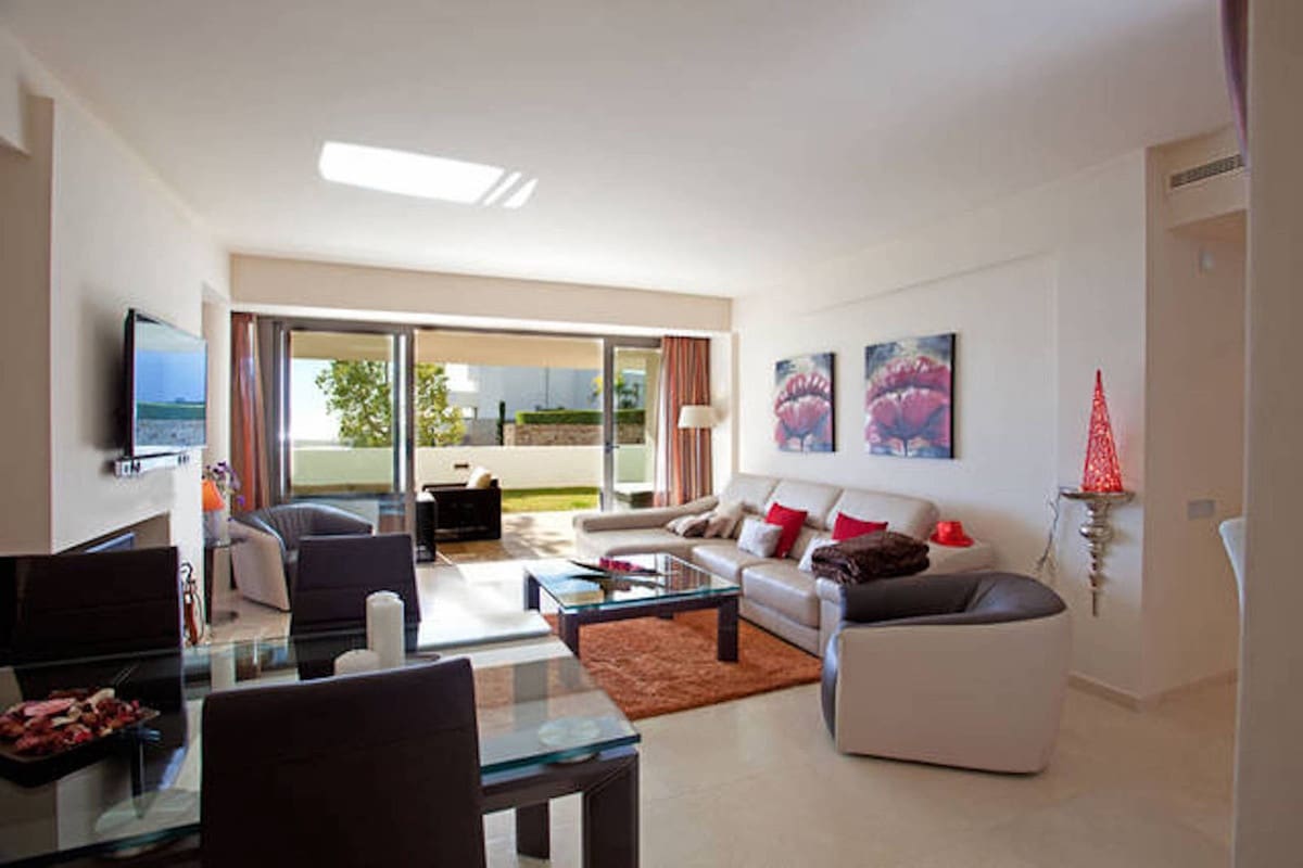 2 sypialnia Apartament na kwatery wakacyjne w Los Flamingos z basenem garażem - 1 200 € (Ref: 7410364)