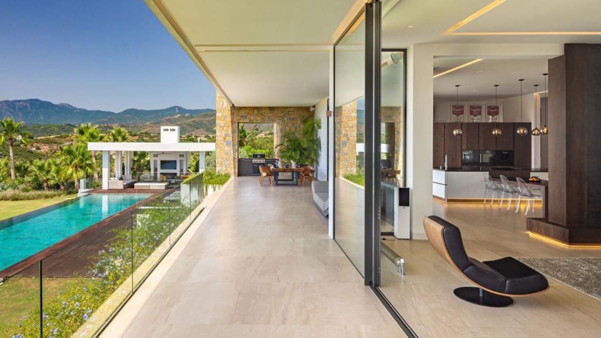 6 bedroom Villa for sale in Benahavis - € 8,900,000 (Ref: 7504621)