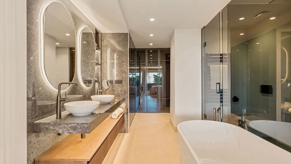 3 Zimmer Apartment zu verkaufen in Estepona mit Pool Garage - 1.765.000 € (Ref: 7834347)