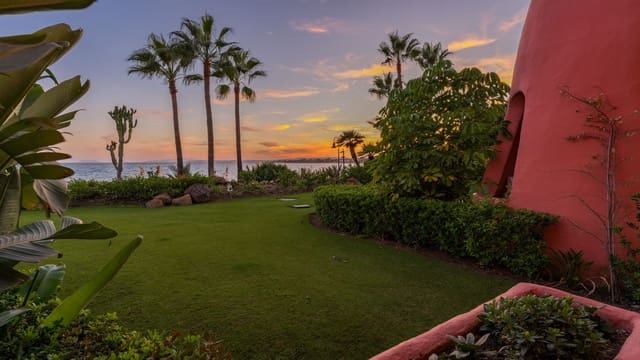 3 Zimmer Apartment zu verkaufen in Estepona mit Pool Garage - 1.765.000 € (Ref: 7834347)