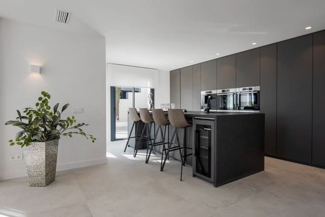 5 soverom Villa til salgs i Los Flamingos, Benahavís med svømmebasseng garasje - € 3 495 000 (Ref: 8113873)