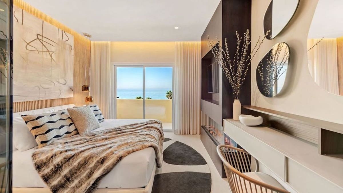 4 soveværelse Lejlighed til salg i Rio Real med swimmingpool garage - € 4.995.000 (Ref: 8374571)