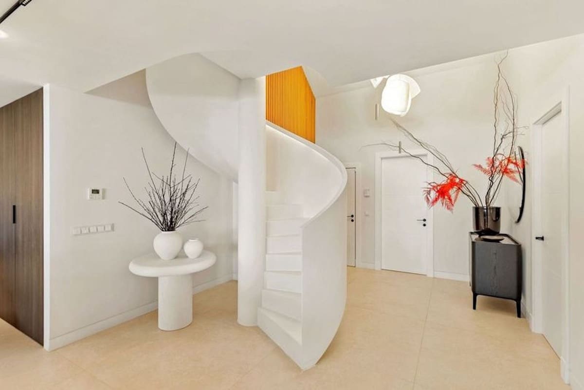 4 soveværelse Lejlighed til salg i Rio Real med swimmingpool garage - € 4.995.000 (Ref: 8374571)