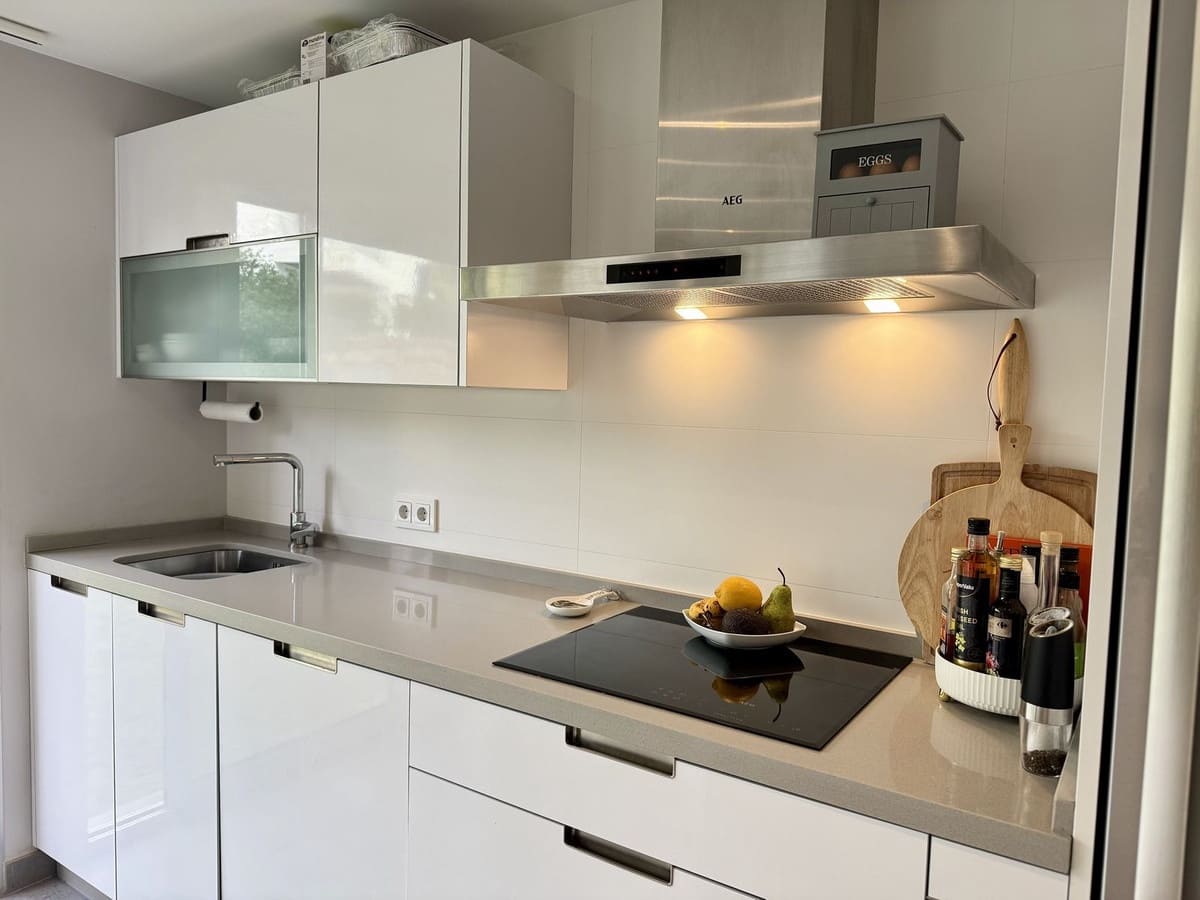 3 soveværelse Lejlighed til salg i New Golden Mile med swimmingpool garage - € 795.000 (Ref: 8768929)