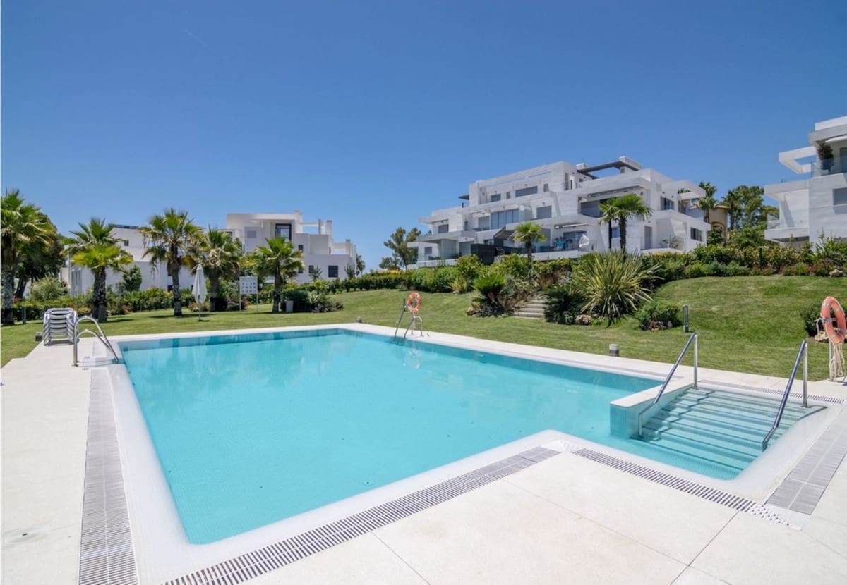 3 soveværelse Lejlighed til salg i New Golden Mile med swimmingpool garage - € 795.000 (Ref: 8768929)