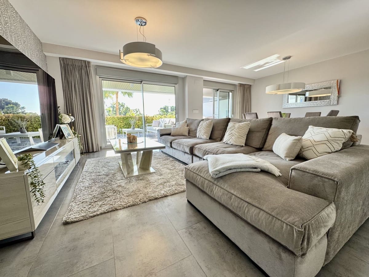 3 soveværelse Lejlighed til salg i New Golden Mile med swimmingpool garage - € 795.000 (Ref: 8768929)