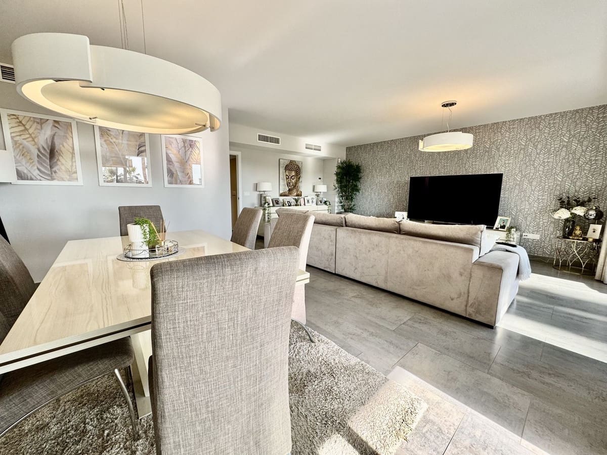 3 soveværelse Lejlighed til salg i New Golden Mile med swimmingpool garage - € 795.000 (Ref: 8768929)