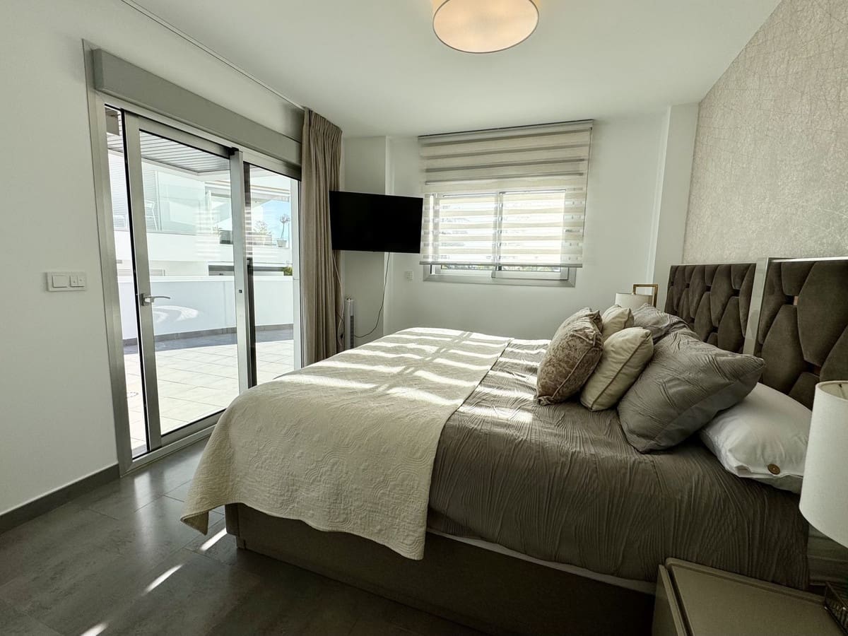 3 soveværelse Lejlighed til salg i New Golden Mile med swimmingpool garage - € 795.000 (Ref: 8768929)