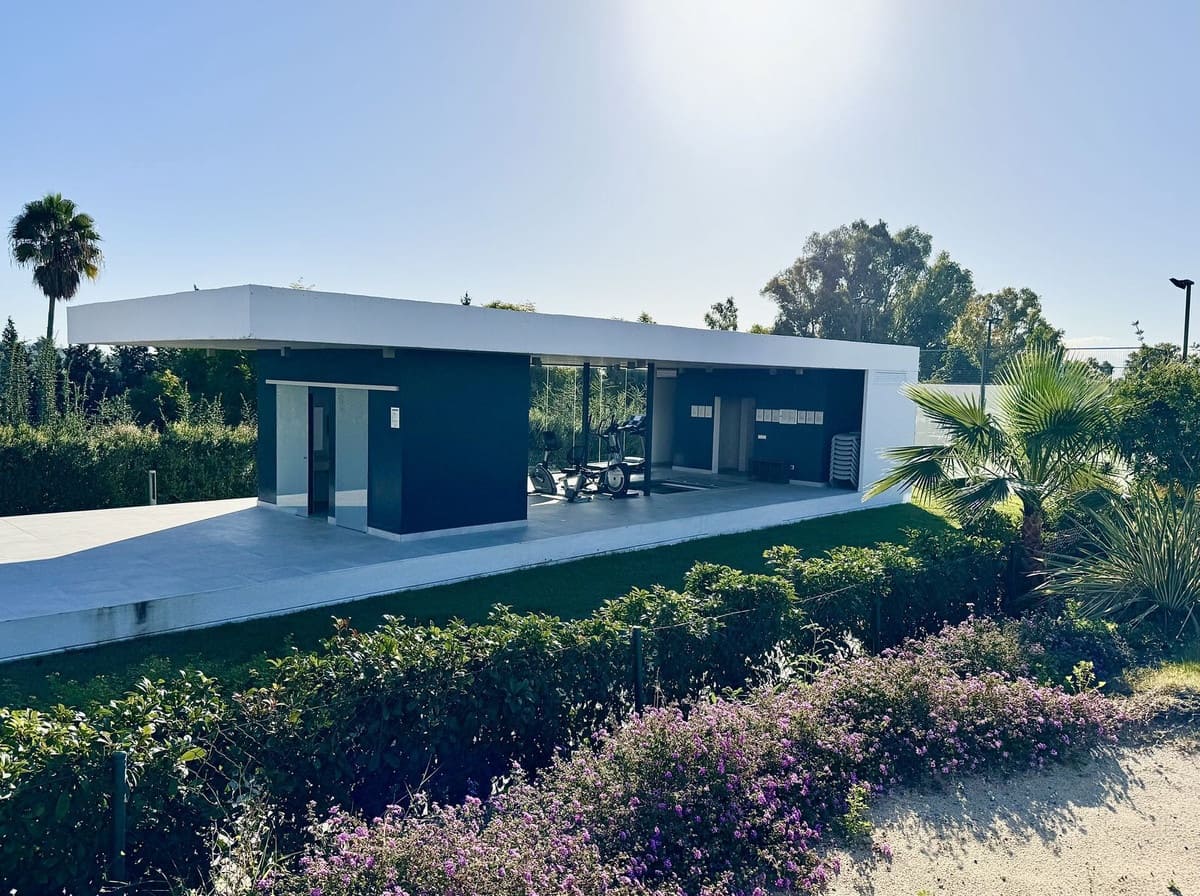 3 soveværelse Lejlighed til salg i New Golden Mile med swimmingpool garage - € 795.000 (Ref: 8768929)