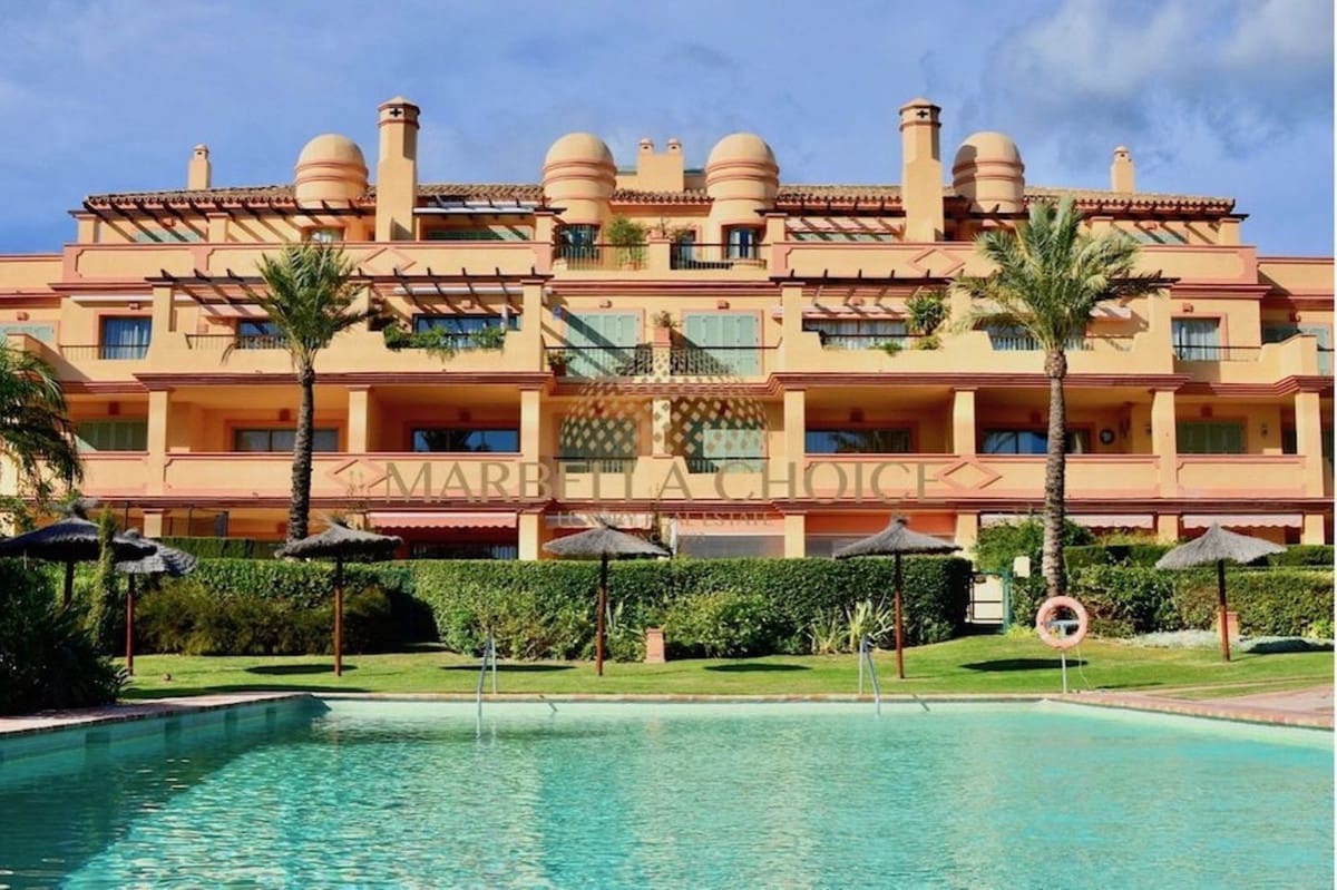 3 bedroom Apartment for sale in Los Flamingos with pool garage - € 695,000 (Ref: 9163002)