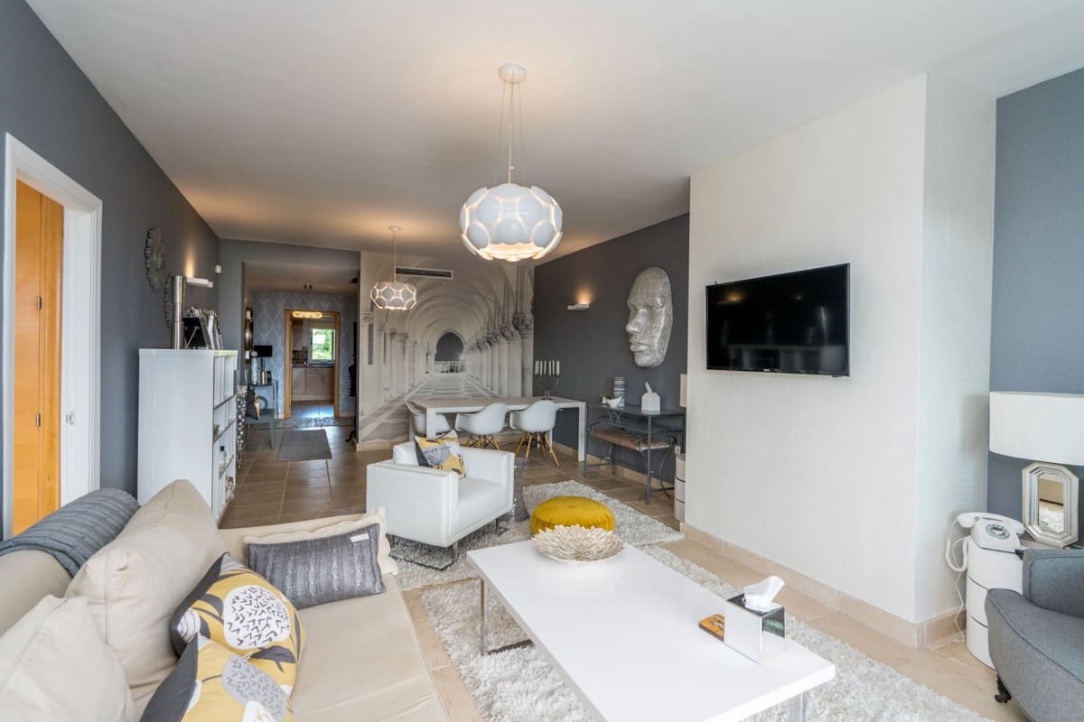 2 soveværelse Lejlighed til leje i Los Flamingos - € 2.300 (Ref: 9215730)