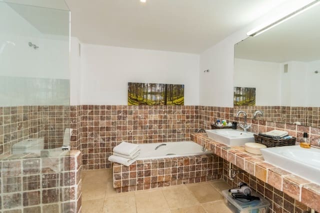 2 bedroom Apartment for rent in Los Flamingos, Benahavís - € 2,300 (Ref: 9215730)