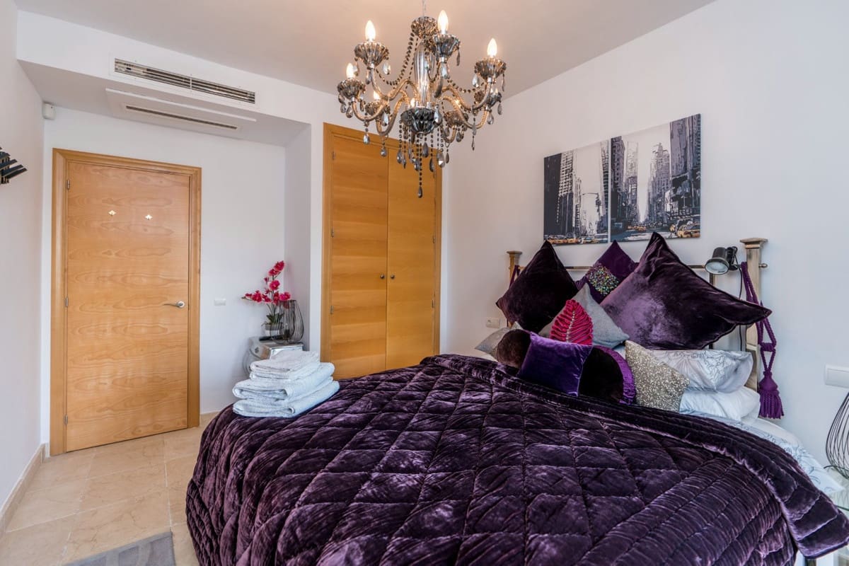 2 soveværelse Lejlighed til leje i Los Flamingos - € 2.300 (Ref: 9215730)