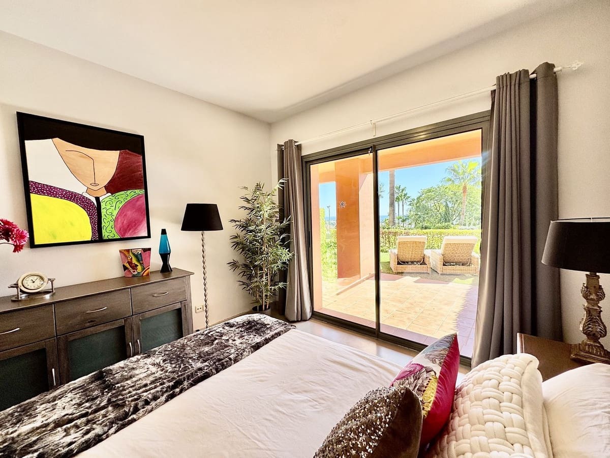 2 soveværelse Lejlighed til salg i Los Flamingos med swimmingpool garage - € 550.000 (Ref: 9345576)