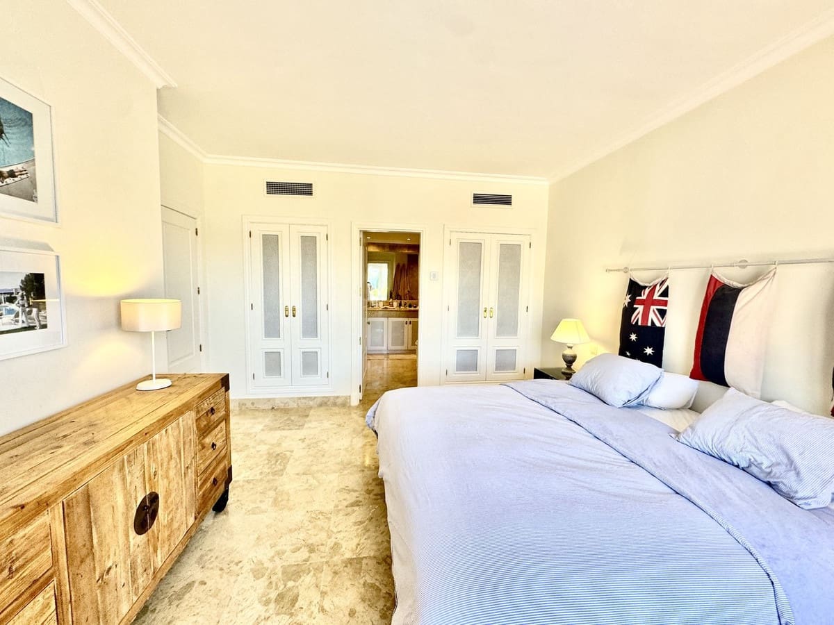 3 soveværelse Lejlighed til salg i Los Flamingos med swimmingpool garage - € 1.050.000 (Ref: 9360286)