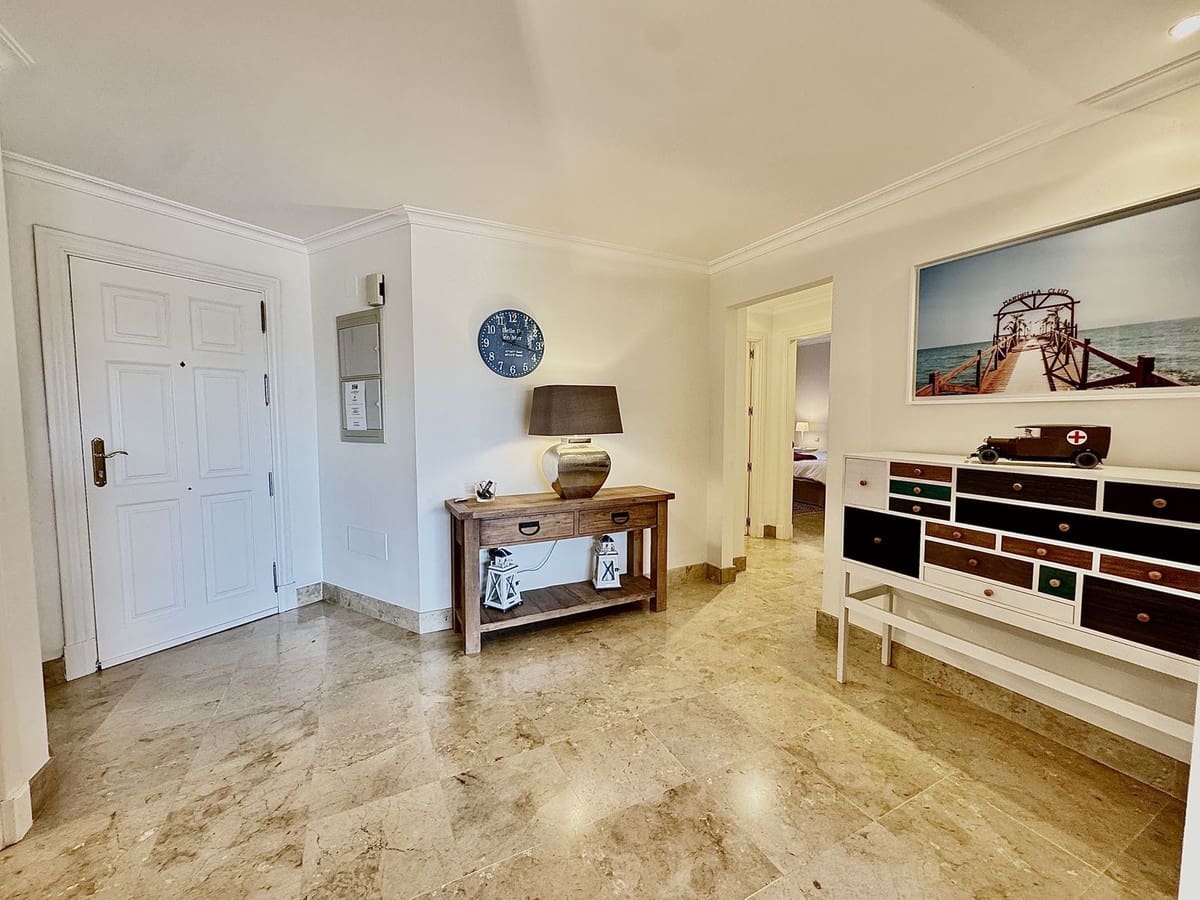 3 soveværelse Lejlighed til salg i Los Flamingos med swimmingpool garage - € 1.050.000 (Ref: 9360286)