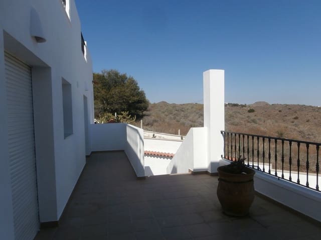 Chalet de 6 habitaciones en Mojácar en venta con piscina - 649.000 € (Ref: 3908944)