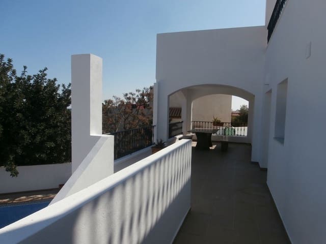 Chalet de 6 habitaciones en Mojácar en venta con piscina - 649.000 € (Ref: 3908944)