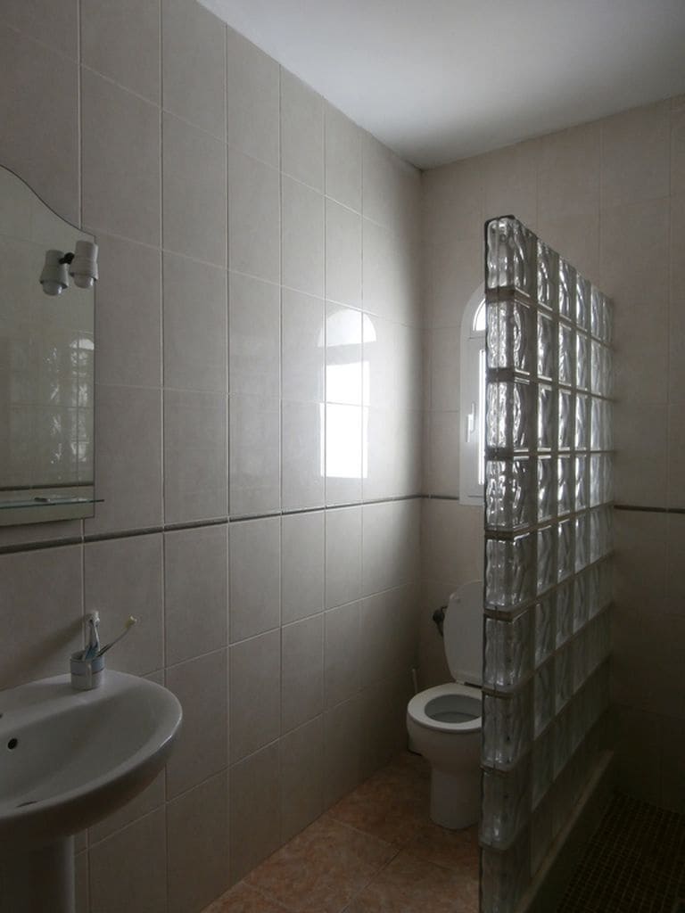 6 bedroom Villa for sale in Mojacar with pool - € 649,000 (Ref: 3908944)