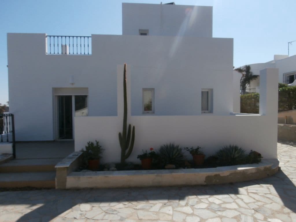 6 bedroom Villa for sale in Mojacar with pool - € 649,000 (Ref: 3908944)
