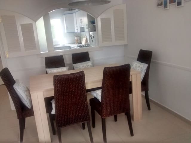 4 soverom Strandleiligheter til salgs i Mojácar med svømmebasseng garasje - € 890 (Ref: 7716537)